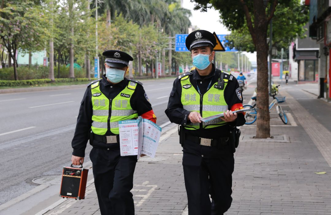 5万步!社区民警走起了"马拉松"…丨疫情防控政法先锋·金盾抗疫